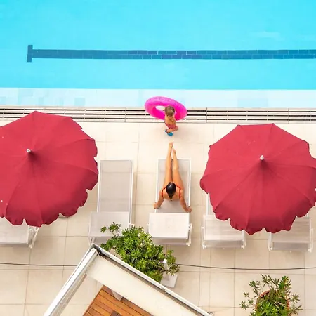 Unahotels Imperial Sport 호텔 페자로