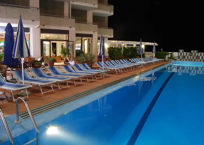 Hotel Unahotels Imperial Sport 4*