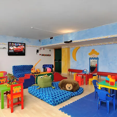 Unahotels Imperial Sport فندق