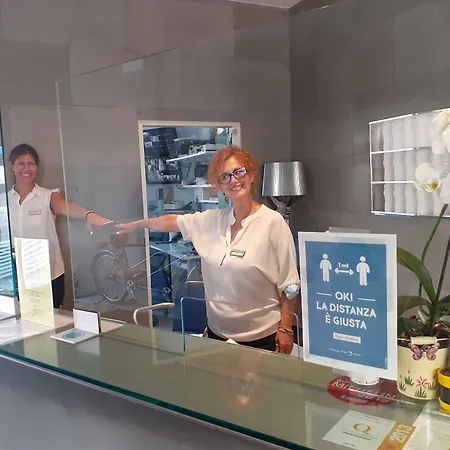 Unahotels Imperial Sport فندق بيزارو