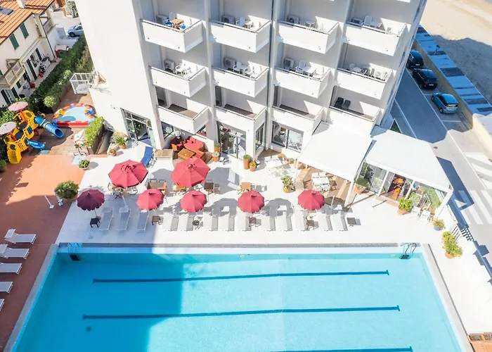 Hotel Unahotels Imperial Sport 4*